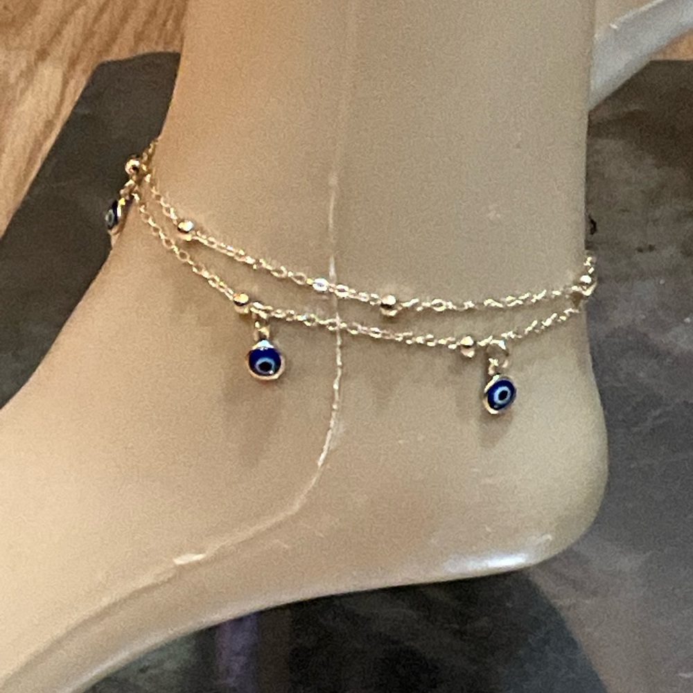 Elegant gold anklet with blue evil eye charms - Picture 3 of 5